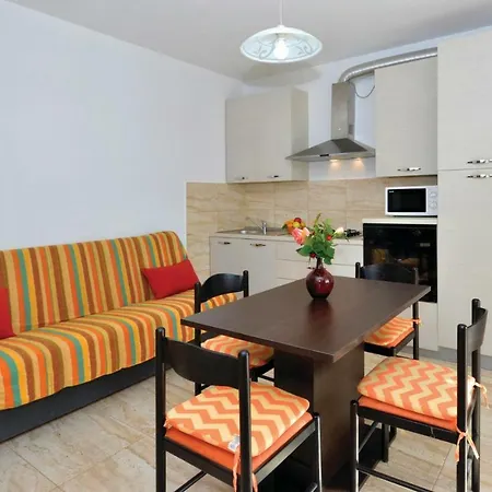 Lägenhet Two-bedroom In Ivan Dolac