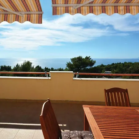 Two-bedroom In Ivan Dolac